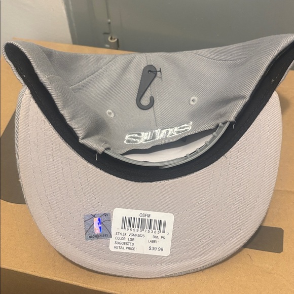NBA Gray Snap back - Picture 2 of 2